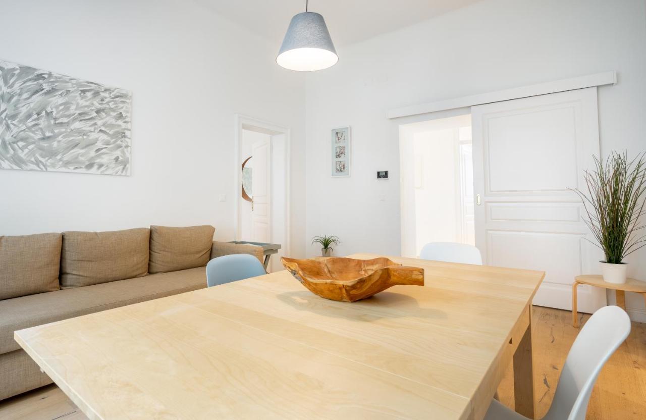 Cottageviertel - Stilvolles Apartment In Parknahe 비엔나 외부 사진